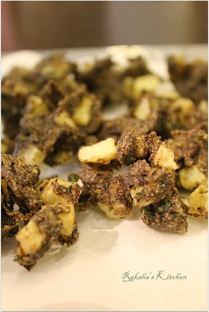 Kuttu Ke Pakore