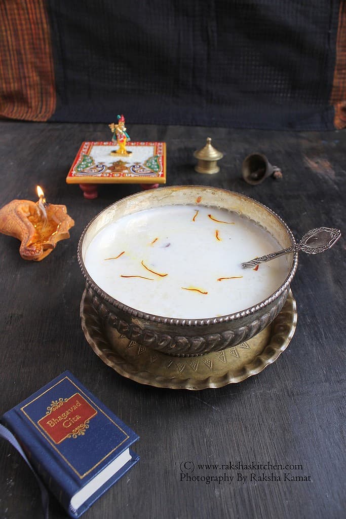 Flattened rice in milk