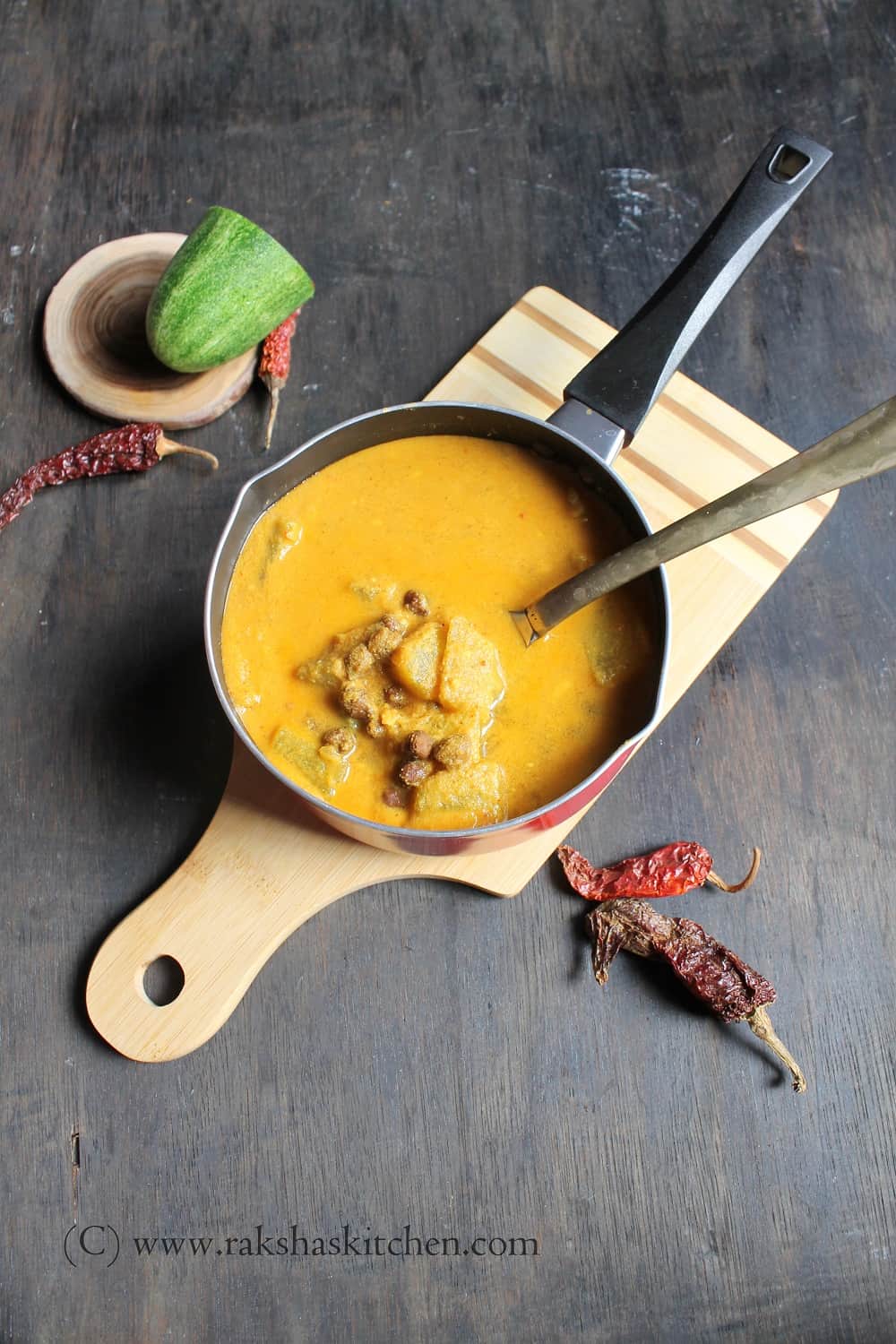 Tondak Chickpeas And Cucumber Curry - Raksha's Kitchen