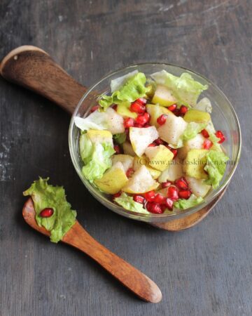 pear pomegranate salad