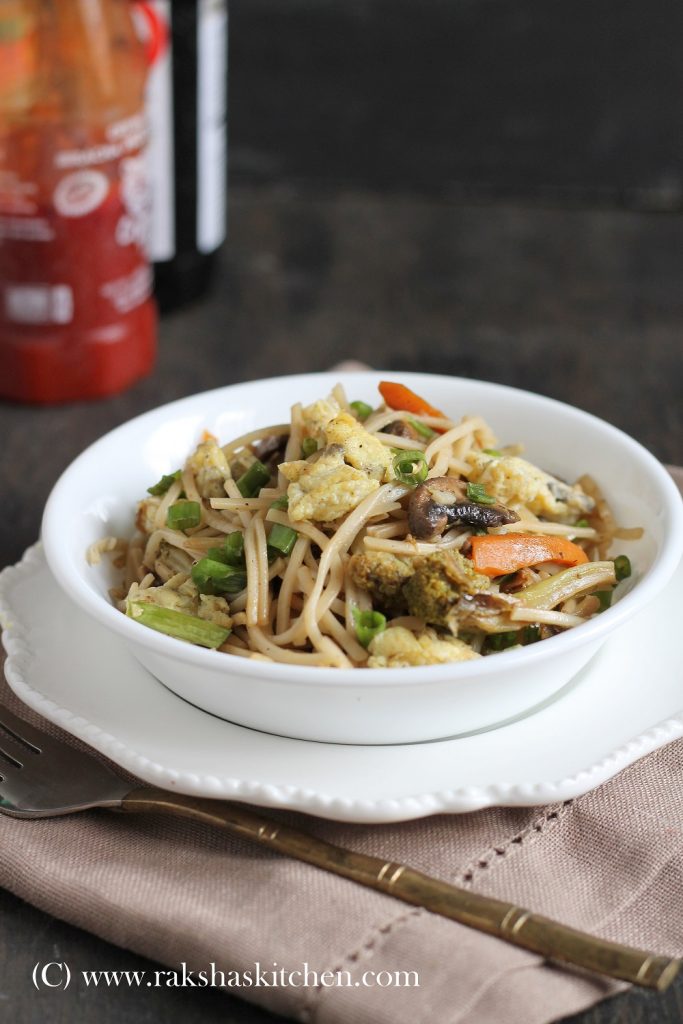 Egg Hakka noodles