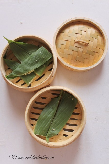 Steam the rice flour dumplings