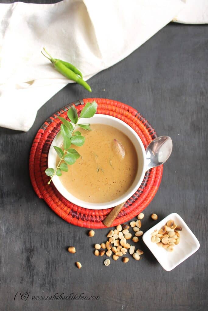 Maharashtrian peanut curry