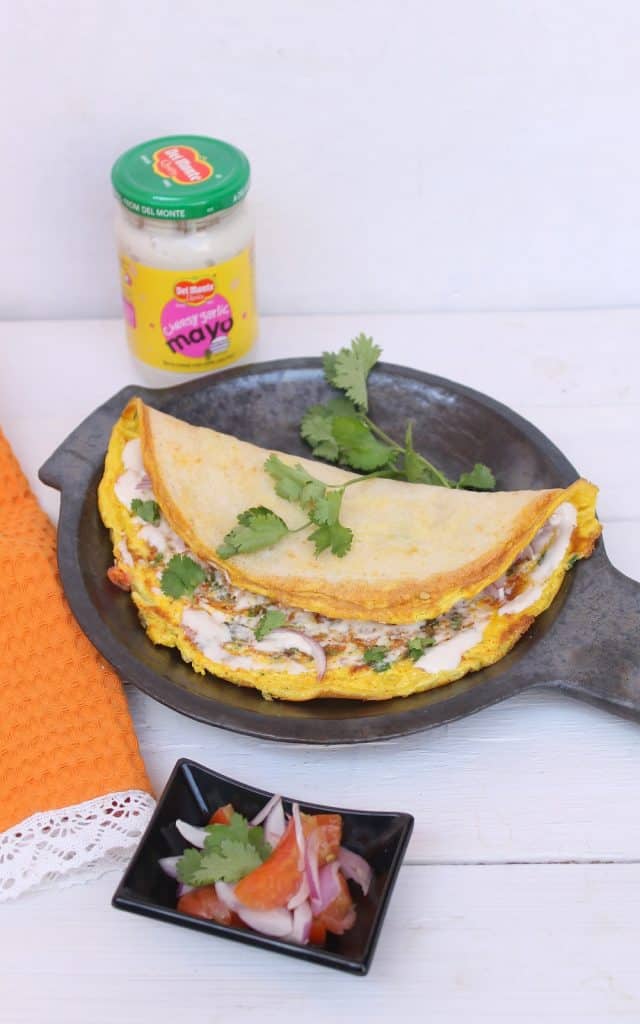 Egg dosa with cheesy garlic mayo