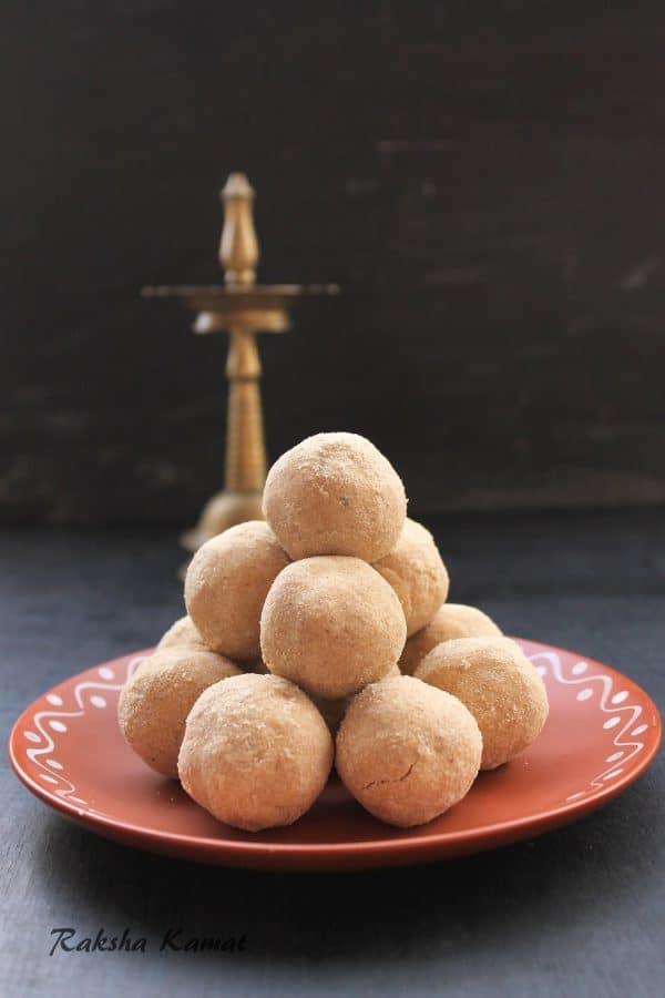 WheatLadoos5238 wheat flour ladoos, pityache ladoo, wheat ladoo, ghava pitta ladoo