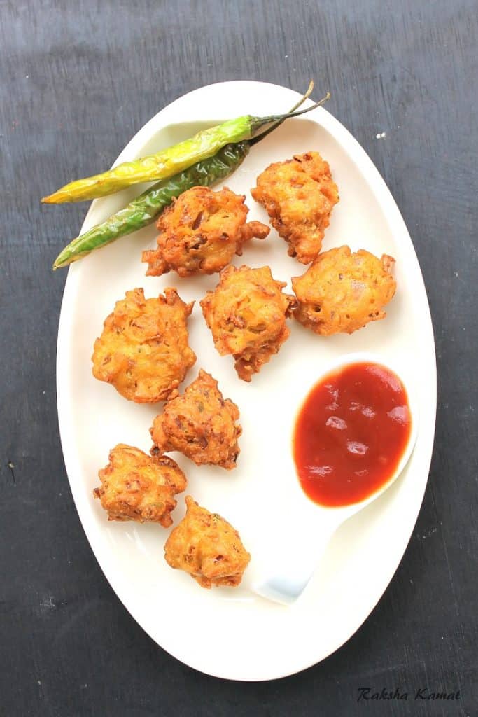 onion pakoda