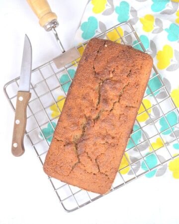 Eggless Rava Banana Cake