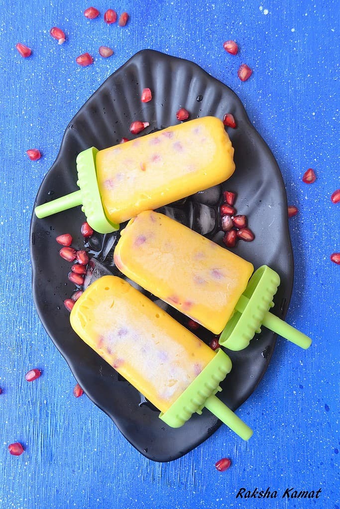 Mango pomegranate popsicle, mango recipe, mango popsicle, popsicles for kids