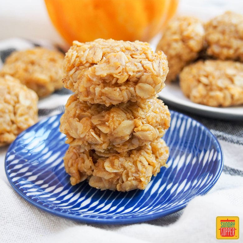 no-bake-pumpkin-cookies-hero