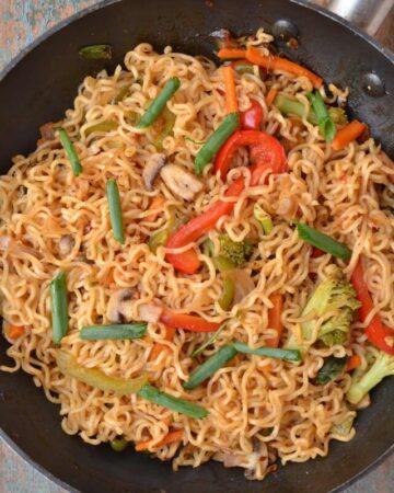 cropped-veg-ramen-noodles-stir-fry.jpg