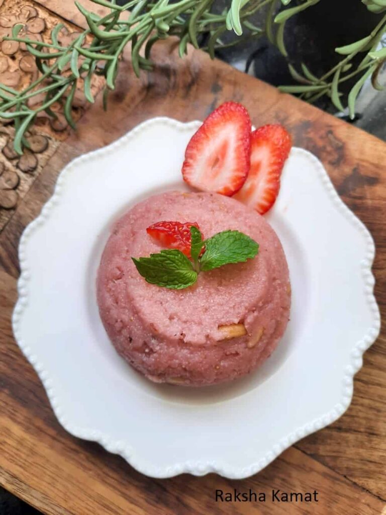 sooji halwa with strawberry